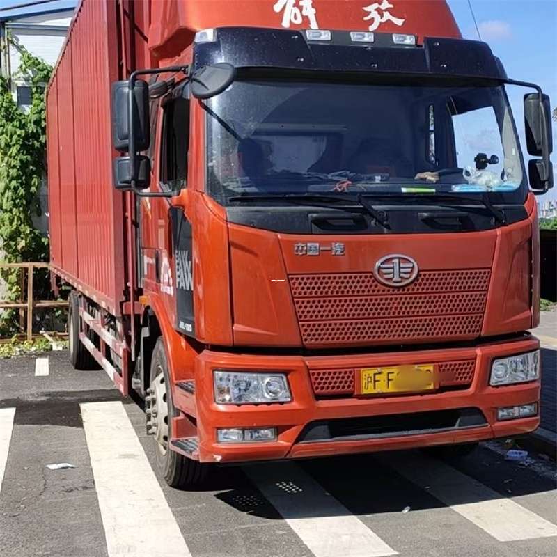 大洼区罗平县进仓物流：专线直达的多元货运之旅